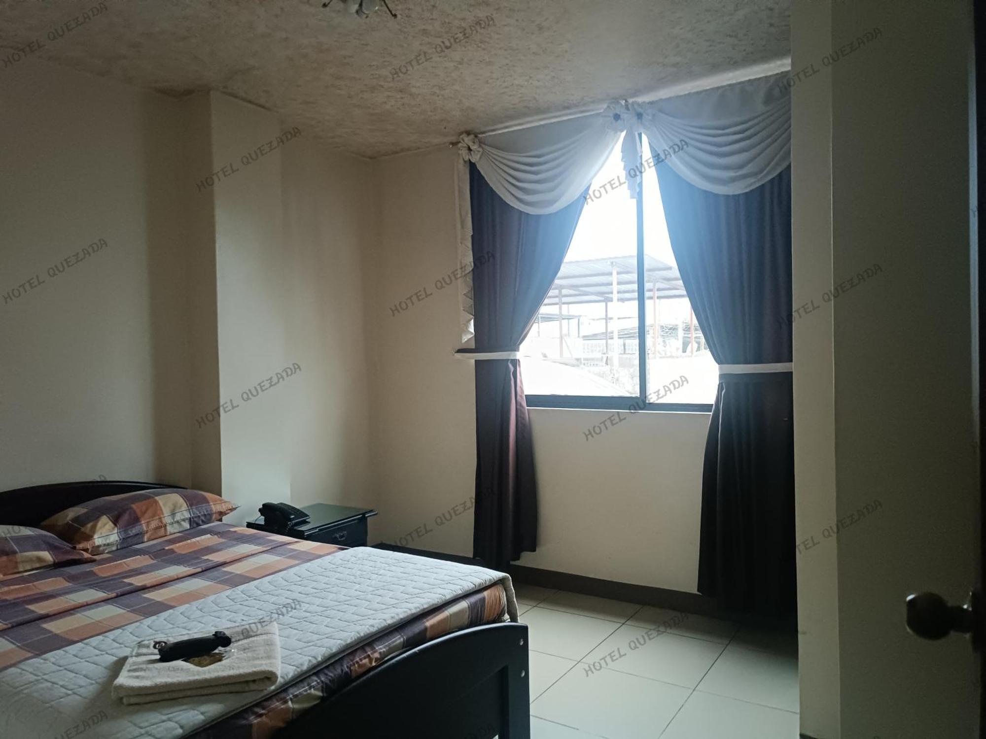 Hotel Quezada Hermanos Santo Domingo de los Colorados Eksteriør bilde